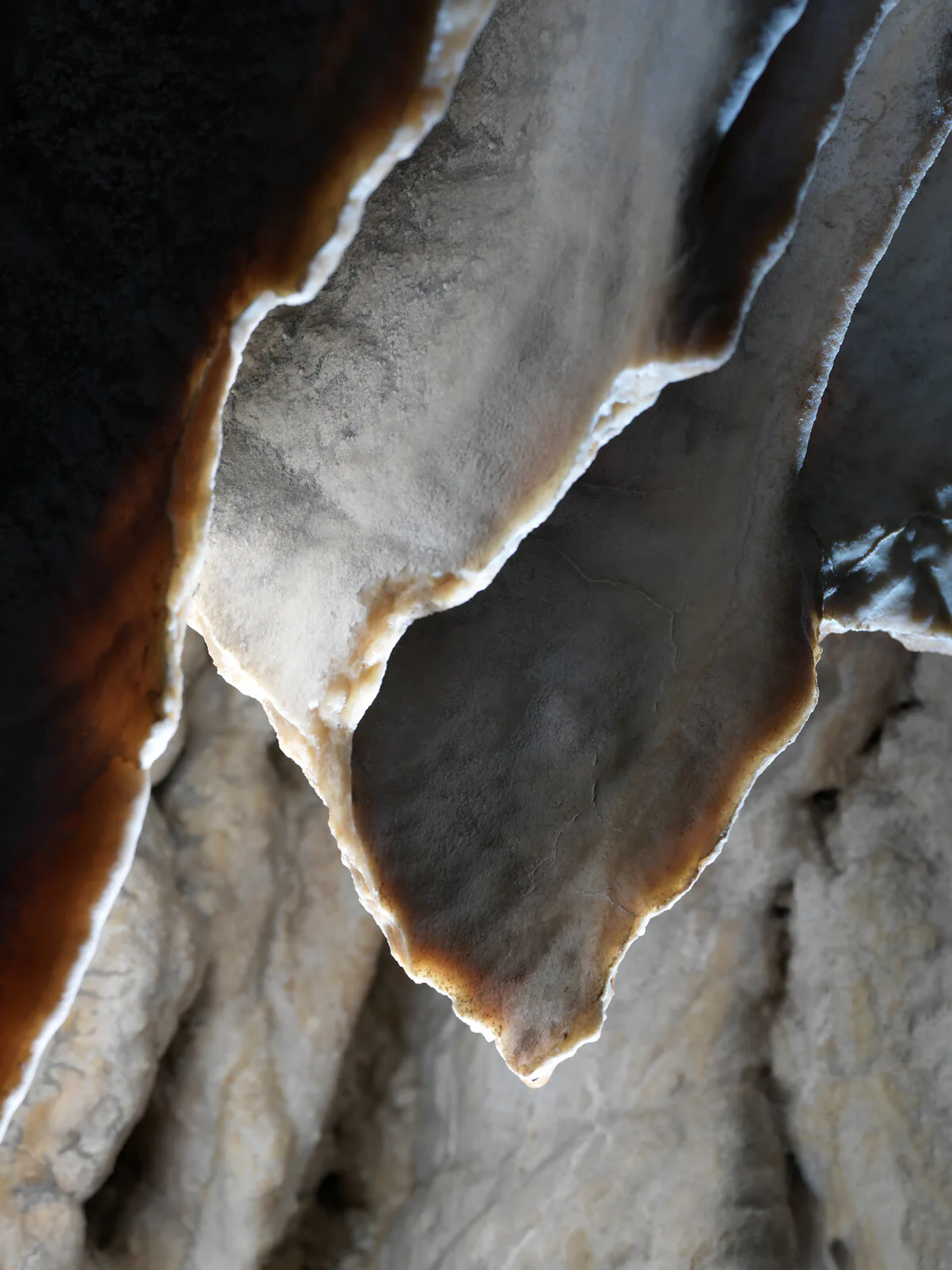 Höllgrotten Baar: Höhlen, Felsen und Seen entdecken